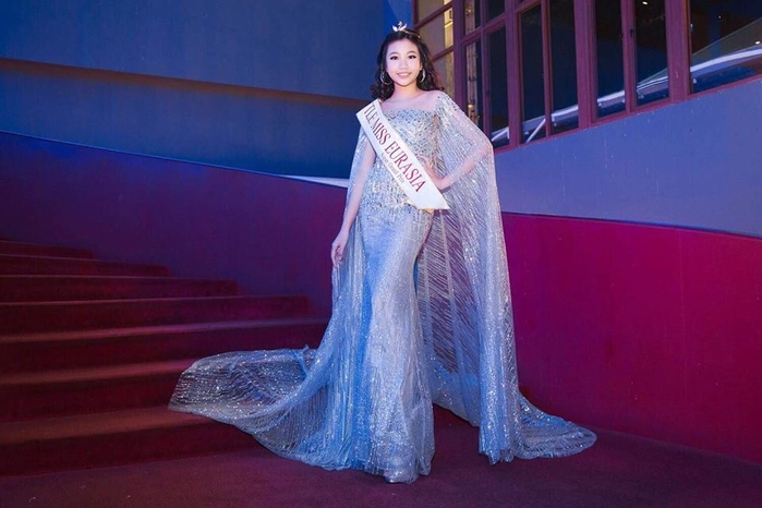 Xuất sắc đoạt giải Hoa hậu Hoàn vũ nhí 2018, Ngọc Lan Vy sở hữu phong cách thời trang thế nào?