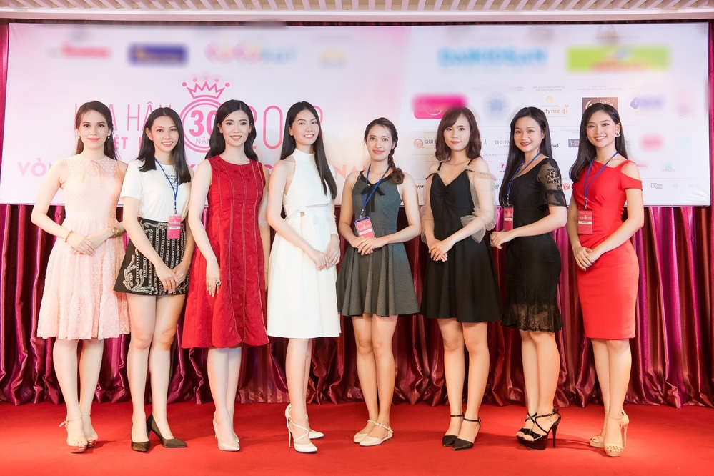 Lộ diện những thí sinh đầu tiên vào chung khảo phía Nam của Hoa hậu Việt Nam 2018