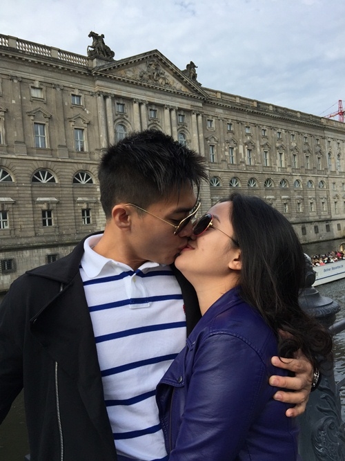 Màn cầu hôn lãng mạn của Quốc Cơ và nữ MC nổi tiếng bất ngờ lan truyền khắp MXH - Tin sao Viet - Tin tuc sao Viet - Scandal sao Viet - Tin tuc cua Sao - Tin cua Sao