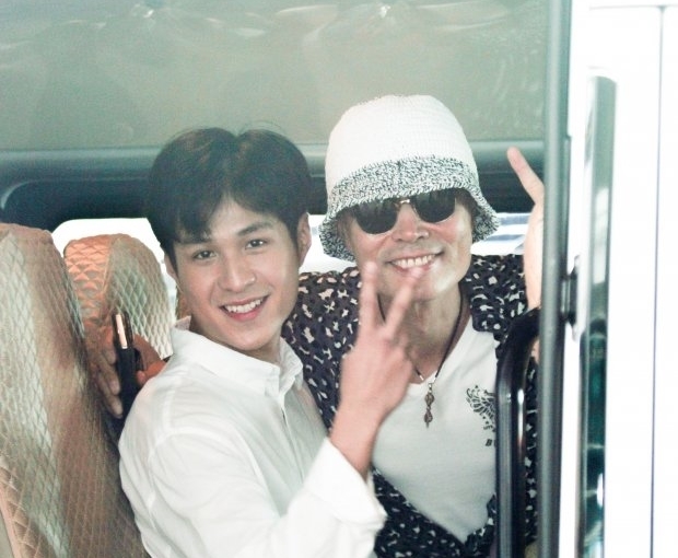 
Đỗ Nhật Trường và diễn viên Lee Jae Yong chụp hình chung với nhau.