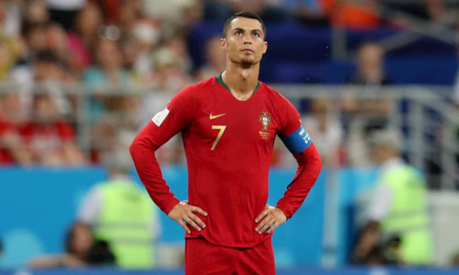 
Ronaldo là cái tên tiếp theo gia nhập danh sách "đá hỏng phạt đền" tại World Cup 2018.