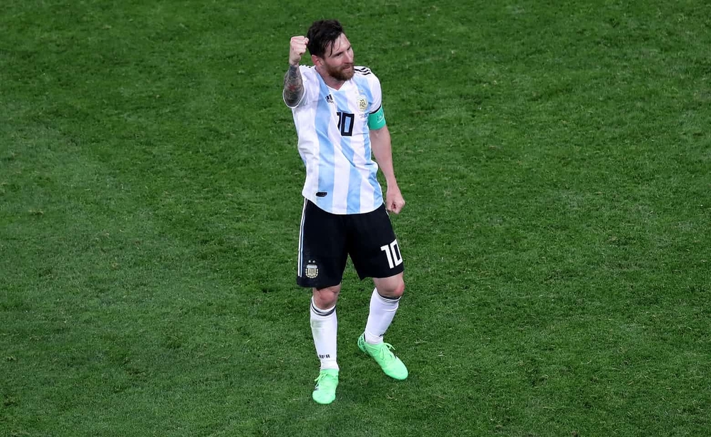 
Sự trở lại đúng lúc của Messi là yếu tố quan trọng nhất giúp Argentina lách qua khe cửa hẹp thành công.