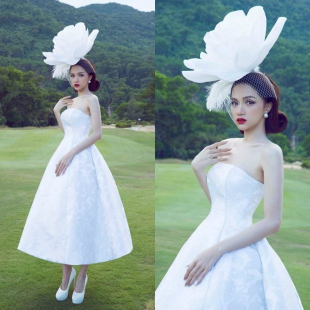 
Phụ kiện tạo hình cánh hoa khổng lồ được Hoa hậu chuyển giới Hương Giang kết hợp đồng điệu cùng váy xoè theo phong cách cổ điển.