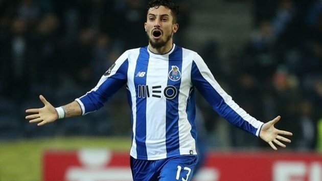
Sau Dalot, Telles nhiều khả năng là cái tên tiếp tục rời Porto để đến với giải Ngoại hạng Anh.