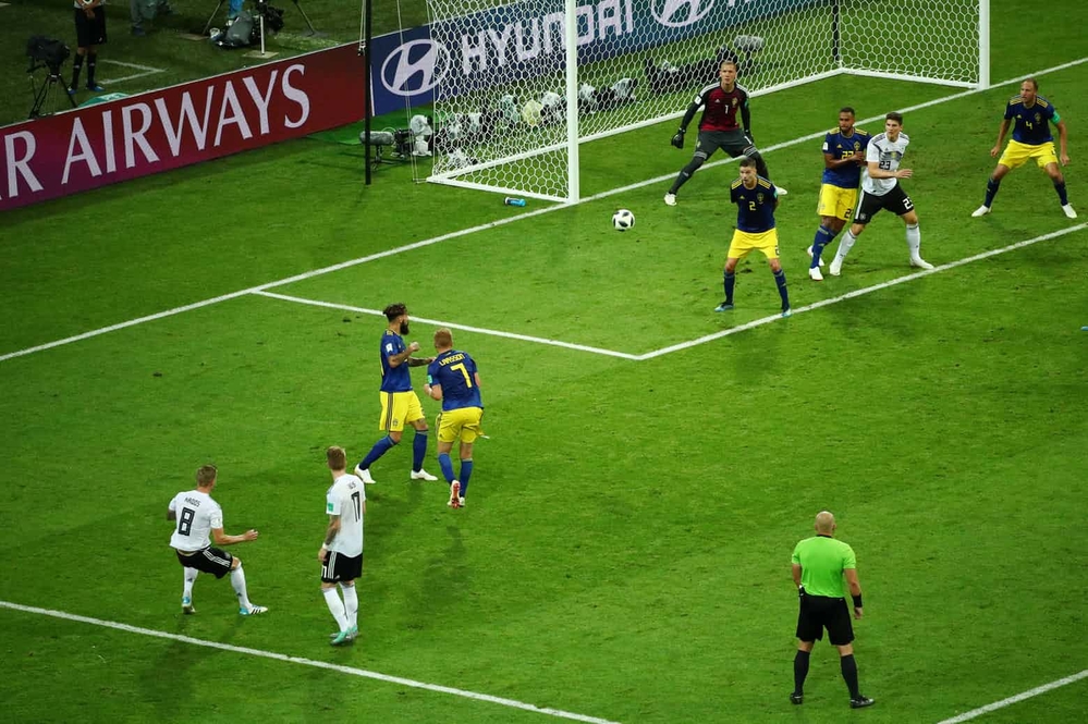 
Pha đá phạt của Toni Kroos mang về chiến thắng cho đoàn quân Joachim Loew.
