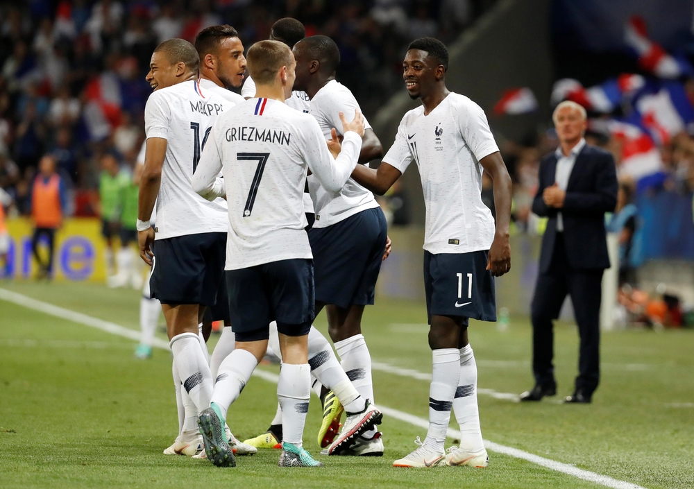 
Vượt qua vòng bảng khá dễ dàng nhưng Pháp vẫn để lại nhiều nỗi lo cho các CĐV bởi lối chơi thiếu gắn kết.