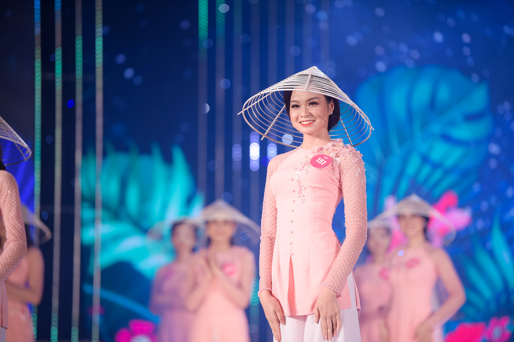 Bí mật đằng sau chiếc áo bà ba của thí sinh Hoa hậu Việt Nam 2018