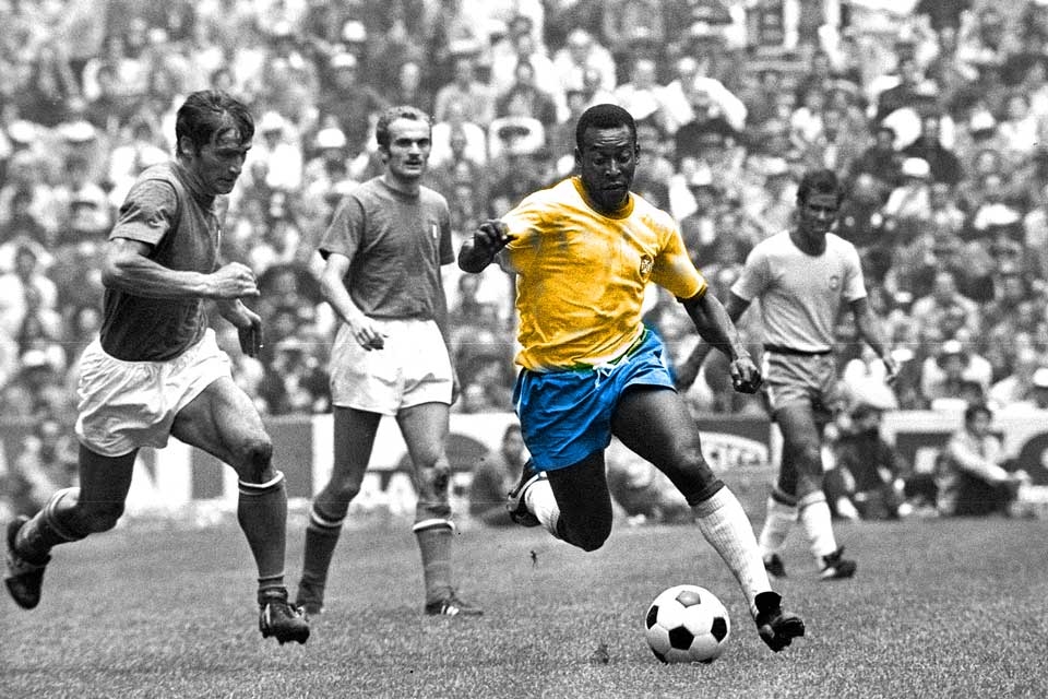 
“Vua bóng đá” Pele ghi được tổng cộng 12 bàn thắng cho ĐT Brazil trong 4 kì World Cup 1958, 1962, 1966, 1970.