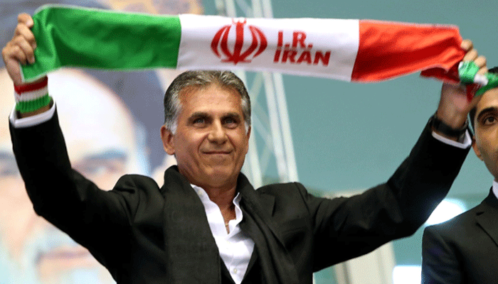 
HLV trưởng tuyển Iran Carlos Queiroz​ là cho thấy sự bất bình với quyết định của trọng tài.