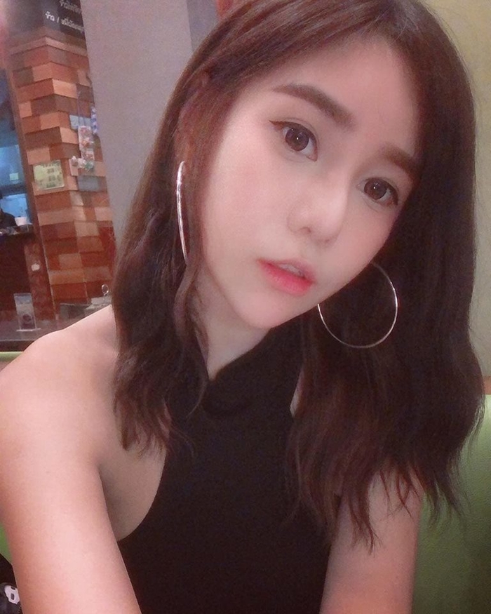 Anyaphat W (Nookzii) là một hot girl sinh ra tại thái lan, mĩ nhân sứ chùa Tháp này đã khiến biết bao trái tim phải rung động trước vẻ đẹp kiều diễm của mình, nhưng bên cạnh cô cũng khiến người xem phải toát mồ hôi với body cũng không kém phần nóng bỏng của mình. Anyaphat W (Nookzii) là một hot girl sinh ra tại thái lan, mĩ nhân sứ chùa Tháp này đã khiến biết bao trái tim phải rung động trước vẻ đẹp kiều diễm của mình, nhưng bên cạnh cô cũng khiến người xem phải toát mồ hôi với body cũng không kém phần nóng bỏng của mình.