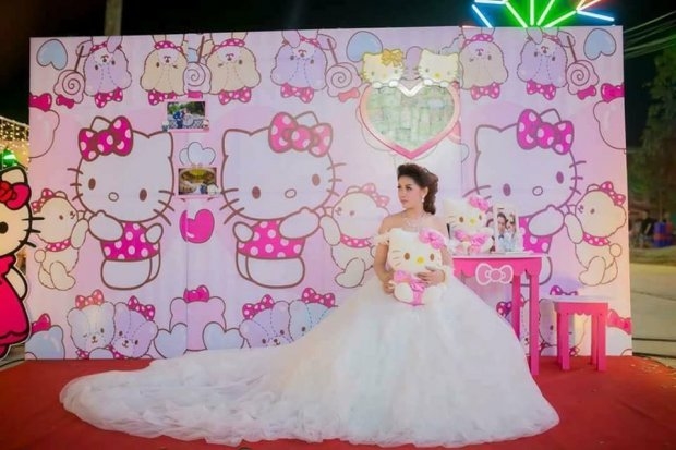 Quay về tuổi thơ, cô gái 9X quyết định mang sở thích về Hello Kitty để trang hoàng đám cưới của mình