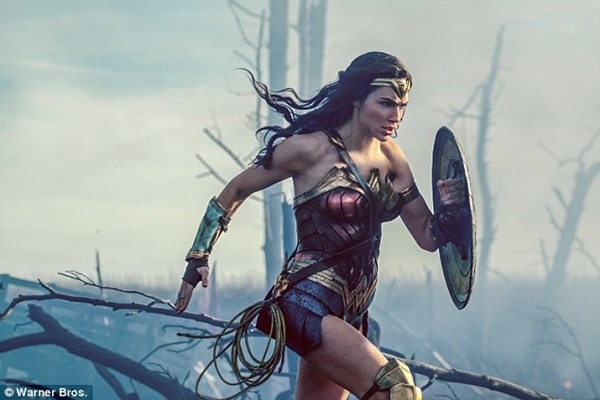 Hãy quên Wonder Woman của Gal Gadot đi, vì...cô ấy còn hơn cả một siêu anh hùng