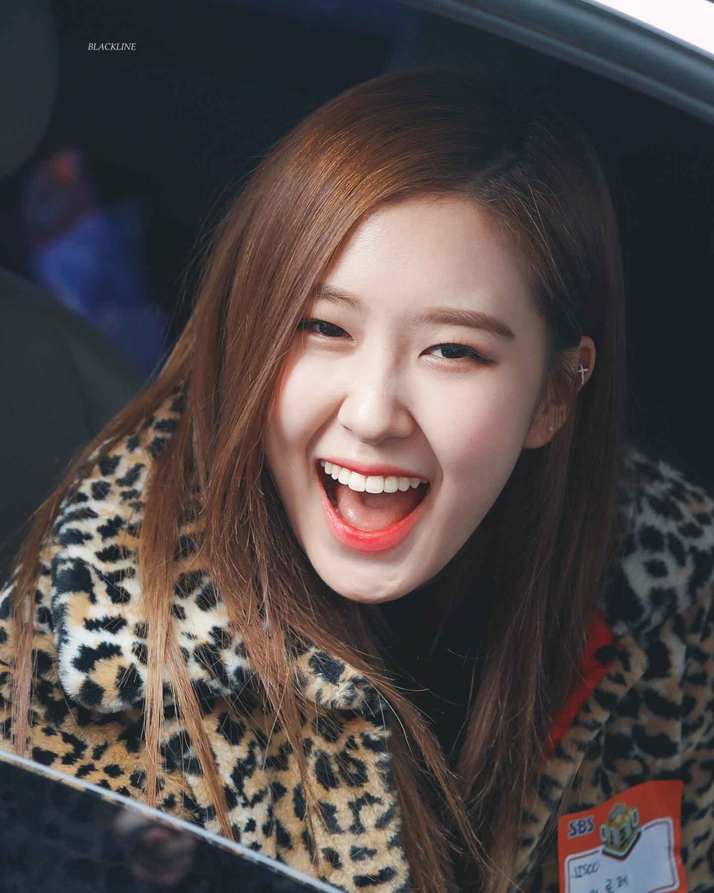 
Nụ cười tươi và thân thiện cũng được coi là điểm hút fan đặc biệt của nữ thần họ Park đến từ girlgroup "Hắc Hường".