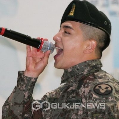 Taeyang nào phải đi lính, anh ấy đi tổ chức Solo Concert cơ! Không tin thì vào đây mà xem này...