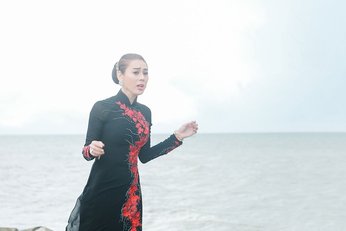 Parody mới của Huỳnh Lập: Lâm Khánh Chi từ Đà Lạt xuống tận Phan Thiết để tìm chồng - Tin sao Viet - Tin tuc sao Viet - Scandal sao Viet - Tin tuc cua Sao - Tin cua Sao