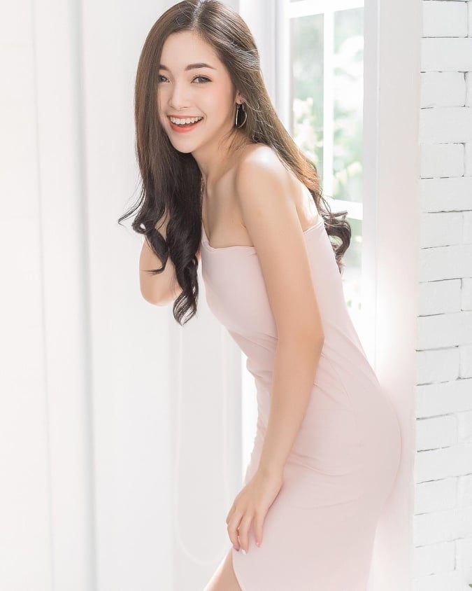 Hot girl xứ chùa tháp Thái Lan Theejuna Romsakul với nhan sắc xinh đẹp đã làm tan chảy hàng triệu trái tim qua loạt ảnh siêu dễ thương của mình. Hot girl xứ chùa tháp Thái Lan Theejuna Romsakul với nhan sắc xinh đẹp đã làm tan chảy hàng triệu trái tim qua loạt ảnh siêu dễ thương của mình.