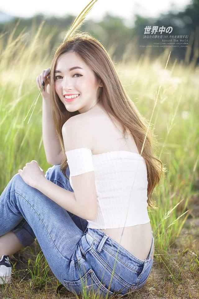 Hot girl xứ chùa tháp Thái Lan Theejuna Romsakul với nhan sắc xinh đẹp đã làm tan chảy hàng triệu trái tim qua loạt ảnh siêu dễ thương của mình. Hot girl xứ chùa tháp Thái Lan Theejuna Romsakul với nhan sắc xinh đẹp đã làm tan chảy hàng triệu trái tim qua loạt ảnh siêu dễ thương của mình.