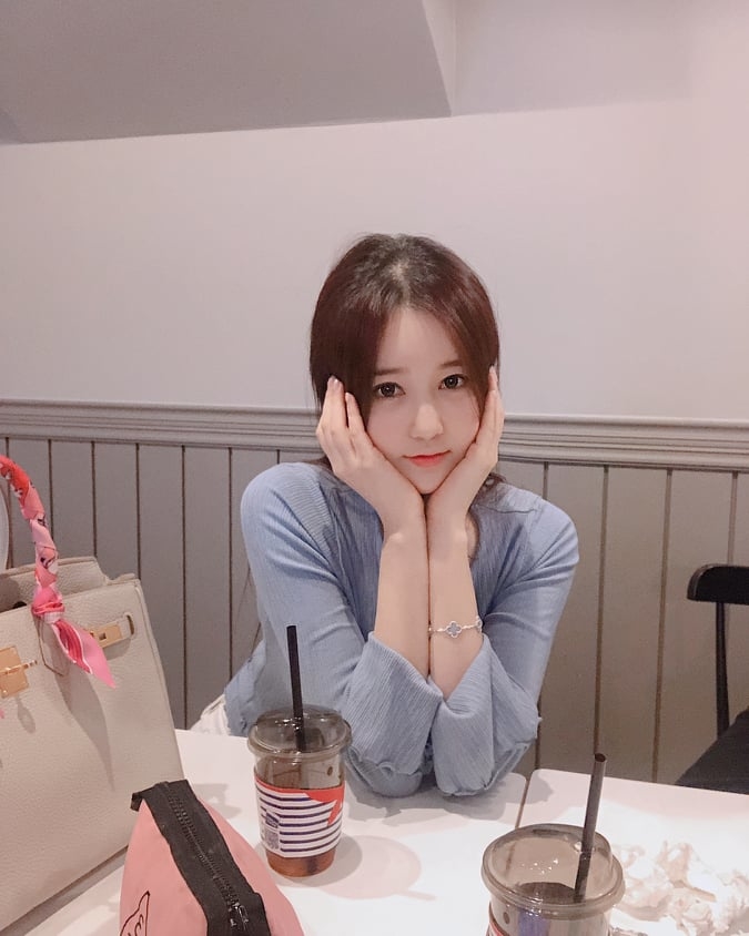 Hot girl xứ kim chi Hàn Quốc garinn_ss với nhan sắc xinh đẹp tựa thiên thần đã khiến nhiều thanh niên phải mê mệt vì cô Hot girl xứ kim chi Hàn Quốc garinn_ss với nhan sắc xinh đẹp tựa thiên thần đã khiến nhiều thanh niên phải mê mệt vì cô
