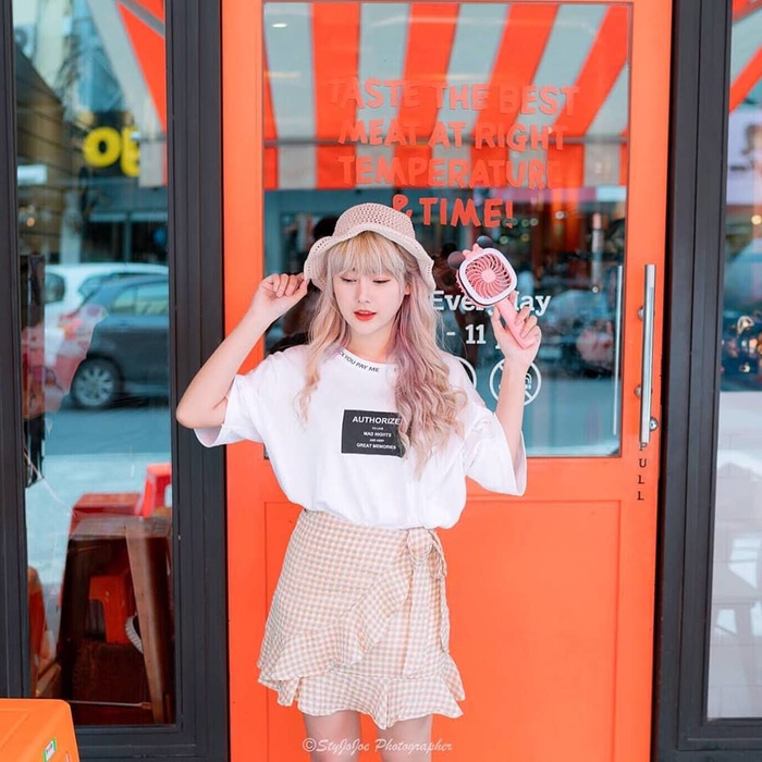 Với một nhan sắc xinh đẹp và siêu cute trong từng bức hình, hot girl xứ chùa Tháp Thái Lan Nianpnn đã khiến người xem phải mê mệt Với một nhan sắc xinh đẹp và siêu cute trong từng bức hình, hot girl xứ chùa Tháp Thái Lan Nianpnn đã khiến người xem phải mê mệt