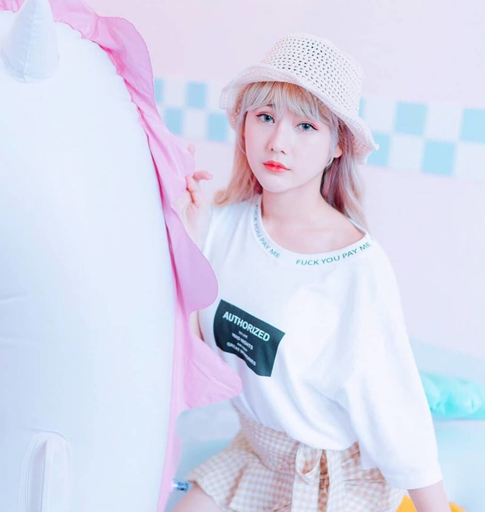 Với một nhan sắc xinh đẹp và siêu cute trong từng bức hình, hot girl xứ chùa Tháp Thái Lan Nianpnn đã khiến người xem phải mê mệt Với một nhan sắc xinh đẹp và siêu cute trong từng bức hình, hot girl xứ chùa Tháp Thái Lan Nianpnn đã khiến người xem phải mê mệt