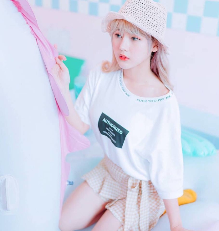 Với một nhan sắc xinh đẹp và siêu cute trong từng bức hình, hot girl xứ chùa Tháp Thái Lan Nianpnn đã khiến người xem phải mê mệt Với một nhan sắc xinh đẹp và siêu cute trong từng bức hình, hot girl xứ chùa Tháp Thái Lan Nianpnn đã khiến người xem phải mê mệt