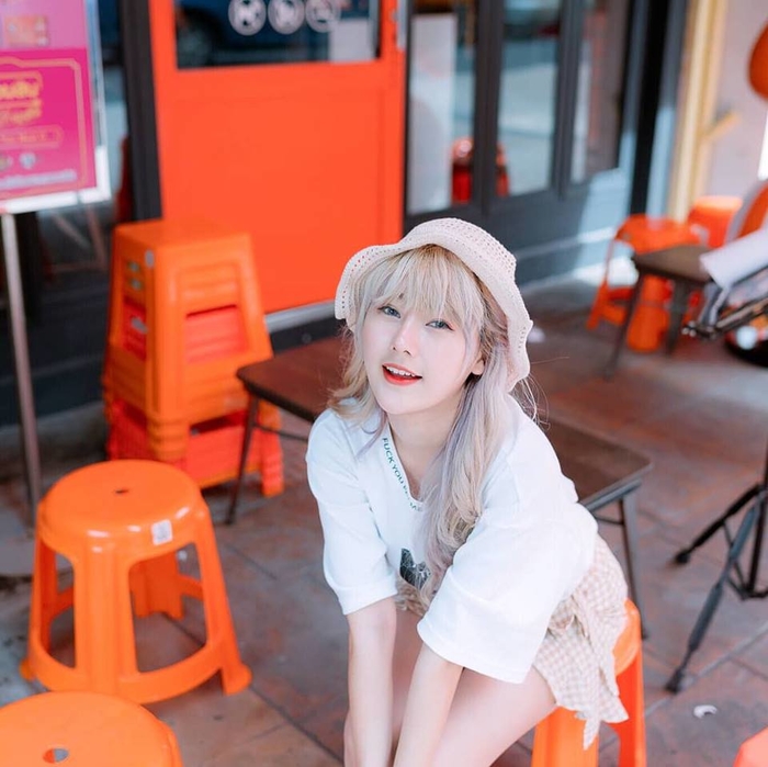 Với một nhan sắc xinh đẹp và siêu cute trong từng bức hình, hot girl xứ chùa Tháp Thái Lan Nianpnn đã khiến người xem phải mê mệt Với một nhan sắc xinh đẹp và siêu cute trong từng bức hình, hot girl xứ chùa Tháp Thái Lan Nianpnn đã khiến người xem phải mê mệt