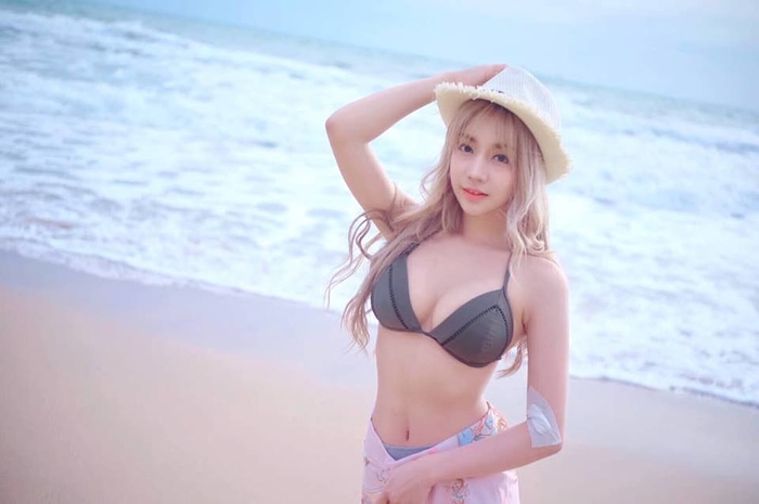 Hot girl Thái Lan Thuntia Siriphiphattanakit(IG: gedssikungg) với body chuẩn từng cm và bên cạnh đó là một nhan sắc xinh đẹp đã khiến cánh mày râu phải điêu đứng Hot girl Thái Lan Thuntia Siriphiphattanakit(IG: gedssikungg) với body chuẩn từng cm và bên cạnh đó là một nhan sắc xinh đẹp đã khiến cánh mày râu phải điêu đứng