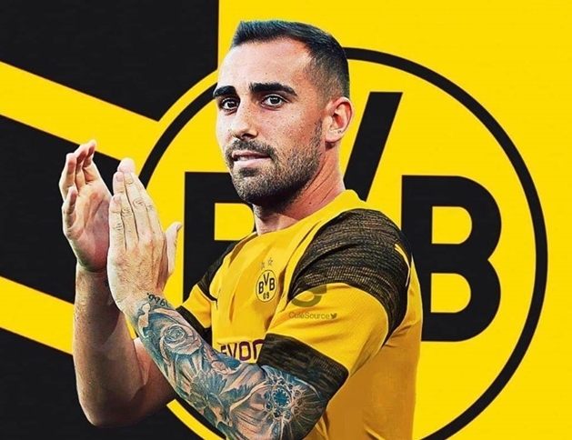 
Paco Alcacer gia nhập Borussia Dortmund.