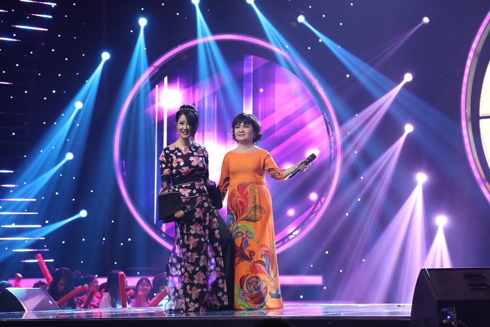 Lần thứ 2 trở lại Nhạc hội song ca mùa 2, Diva Hồng Nhung vẫn bị đánh bại bởi đàn em