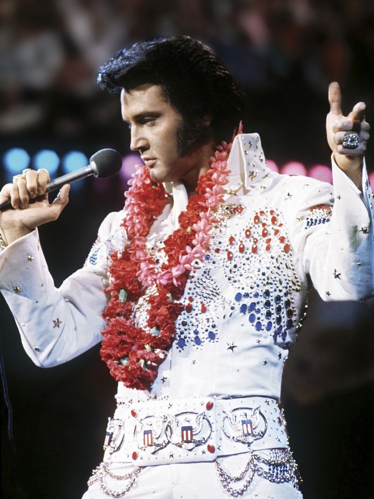 
Bộ trang phục nổi tiếng của Elvis Presley
