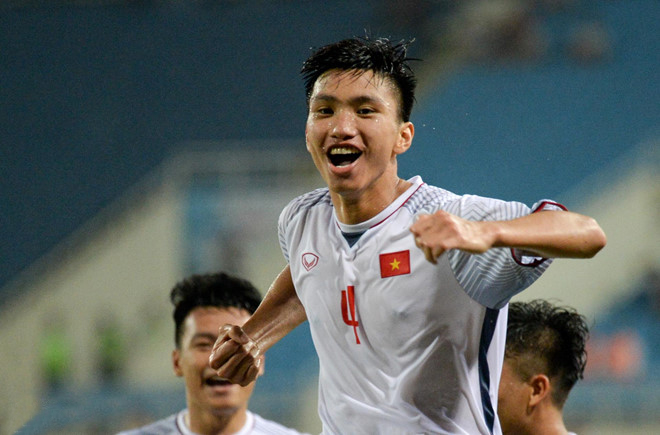 
Đoàn Văn Hậu xuất sắc mang 3 điểm về cho U23 Việt Nam vào những phút cuối cùng của trận đấu.