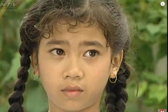 
Năm 1997, vai diễn đầu tiên trong sự nghiệp của Mai Phương cũng là vai chính trong bộ phim thiếu nhi Đôi bạn của Đạo diễn Phùng Ngọc Châu