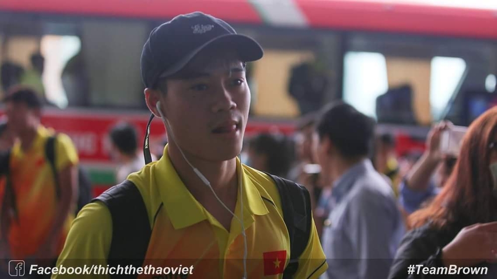 Chùm ảnh: Olympic Việt Nam tươi tắn lên đường sang Indonesia, quyết lập kì tích tại Asiad 2018