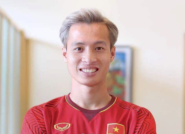 
Thậm chí với kiểu tóc mới này, không ít người hâm mộ không còn nhận ra các cầu thủ của đội tuyển Olympic Việt Nam