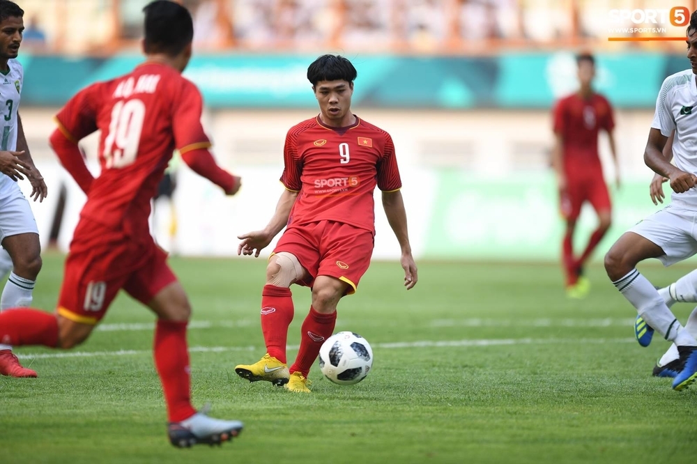 
Công Phượng có thể sẽ không phải là cái tên hàng đầu cho một suất thực hiện penalty trong những trận đấu tiếp theo của Olympic Việt Nam.