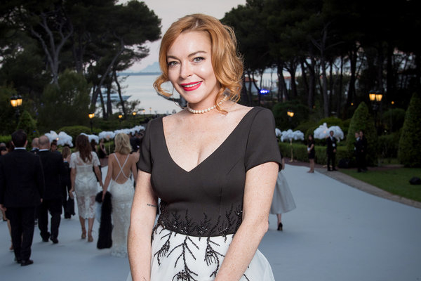 Lindsay Lohan cho rằng phong trào chống lạm dụng tình dục ở Hollywood chỉ dành cho kẻ 