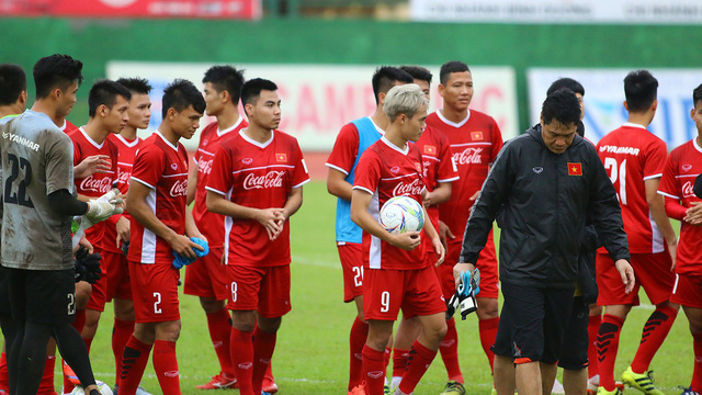 
Thầy trò HLV Park Hang-seo sẽ không có được điều kiện tập luyện tốt như ở Việt Nam.