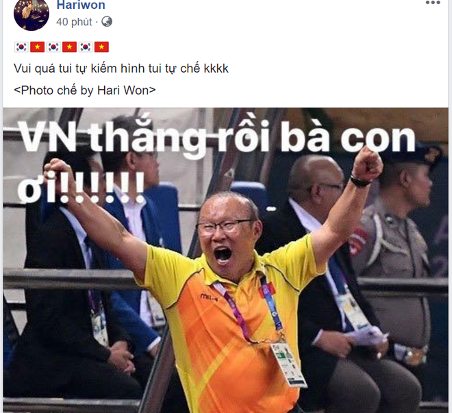 
Hari Won còn nhiệt tình chế cả ảnh của thầy để chúc mừng chiến thắng của Việt Nam. - Tin sao Viet - Tin tuc sao Viet - Scandal sao Viet - Tin tuc cua Sao - Tin cua Sao