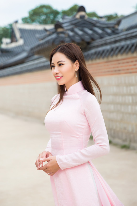 Top 15 Miss Supranational Vietnam 2018 khoe sắc với áo dài trong hoàng cung xứ Hàn