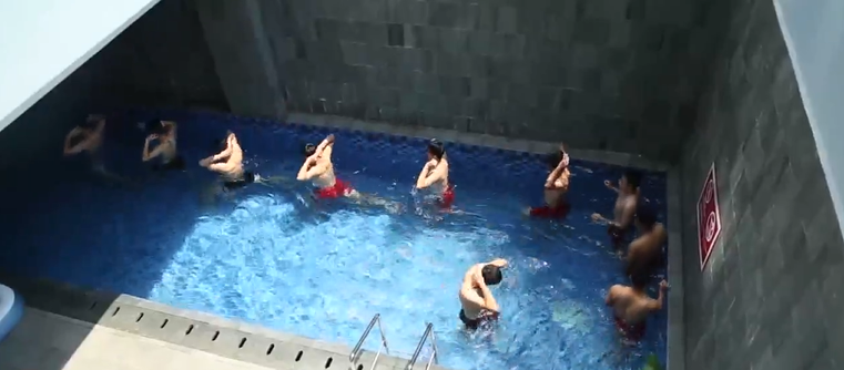 “Buổi tập có 1-0-2” của U23 Việt Nam tại bể bơi khách sạn khiến dân tình “ngất lên ngất xuống”