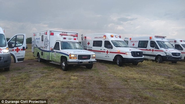 
Nhiều xe cứu thương đã được điều đến hiện trường số nạn nhân bị thương là 85 trong đó có 2 người bị thương nặng nhất - Ảnh: Durango Civil Protection