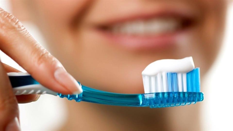 Những sự thật bạn cần biết về kem đánh răng để bảo vệ sức khỏe của mình và người thân