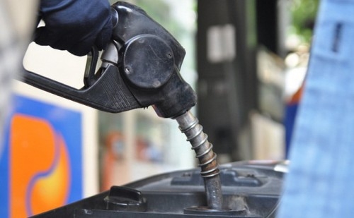 15h chiều nay: Giá xăng dầu tiếp tục tăng mạnh