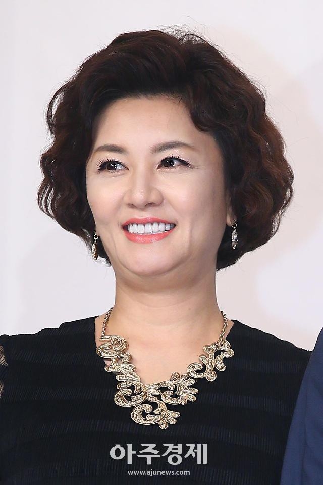 Cuộc sống của dàn sao Nàng Dae Jang Geum sau 15 năm ra mắt: người li dị chồng, kẻ qua đời vì ung thư
