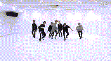 Những động tác vũ đạo của ca khúc này khiến những tài năng như BTS cũng lo lắng