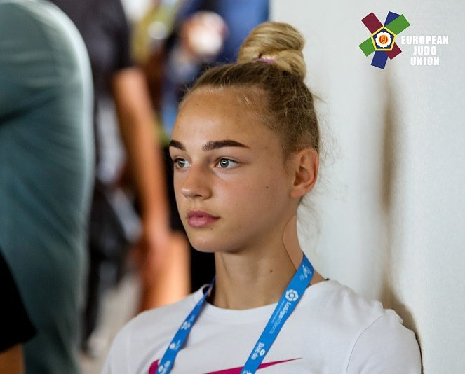 
Tan chảy trước vẻ đẹp của "Nữ thần Judo" 17 tuổi Daria Bilodid