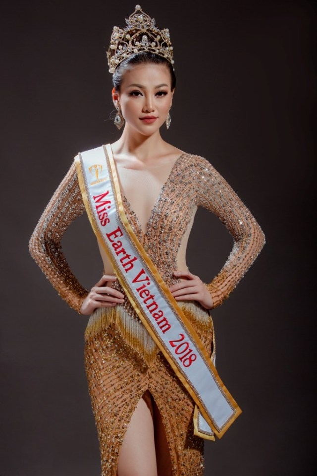 Sau Nam Em, Hà Thu, Á hậu Phương Khánh đại diện Việt Nam thi Hoa hậu Trái đất 2018