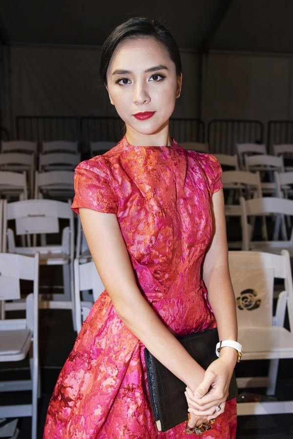 Á hậu Dương Trương Thiên Lý giản dị dự Vancouver Fashion Week 2018