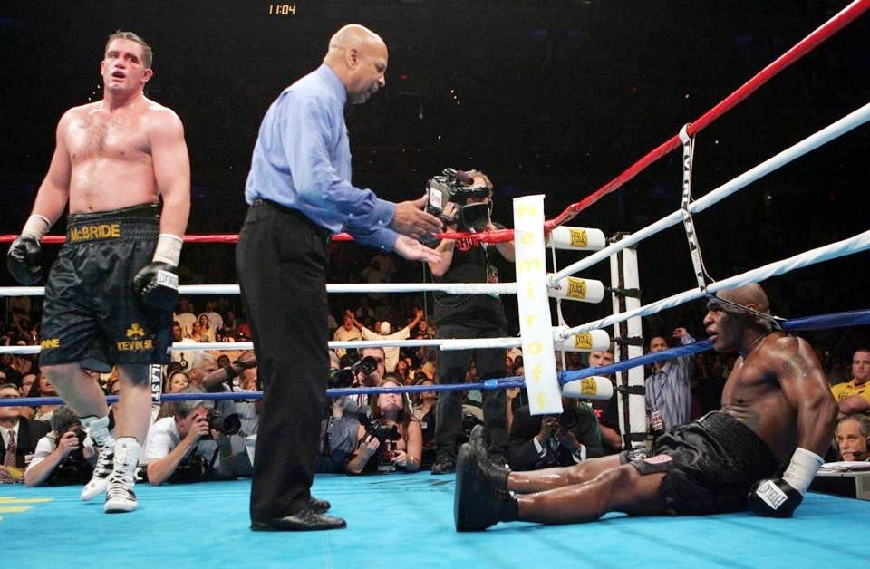 
Thất bại trước võ sĩ Kevin McBride vào tháng 06/2005 đặt dấu chấm hết cho sự nghiệp đấm bốc của Tyson