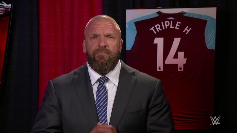 
"Huyền thoại" làng đô vật Hoa Kỳ - Triple H là một fan hâm mộ lâu năm của CLB West Ham.
